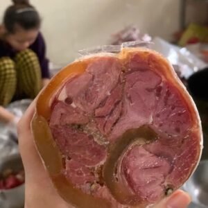 Alternative view of Giò me - Vietnamese veal roll