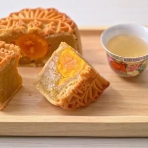 Alternative view of BAKE Mung Bean (Bánh nướng đậu xanh)