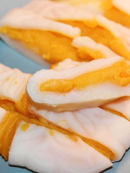 Salted Egg Cream Custard (Dẻo kem trứng muối)