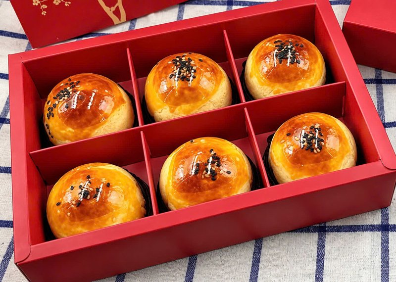 Lava Egg Pastry (Bánh nướng trứng chảy ngàn lớp) SET 6pcs - Image 4